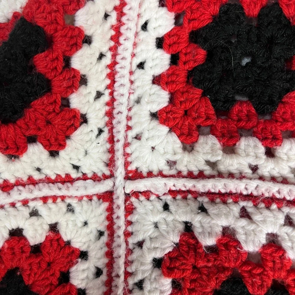 Handmade Crochet Granny Square‎ Blanket Throw Red Black White Cabin Farm 55x78